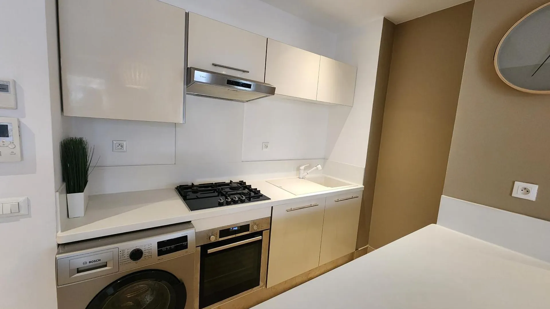 Apartment Gardenia Cfc By Ib Signature - Cosy 1Bedroom Apt With Wifi, 24X7 Security, Parking, Self Check-In, Large Terrace, Walk To Cafes And Gym Casablanca Morocco