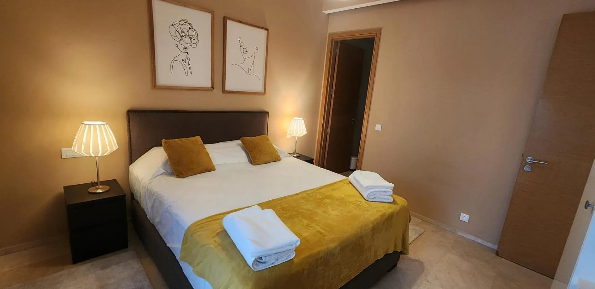Gardenia Cfc By Ib Signature - Cosy 1Bedroom Apt With Wifi, 24X7 Security, Parking, Self Check-In, Large Terrace, Walk To Cafes And Gym Casablanca 0*,  Morocco