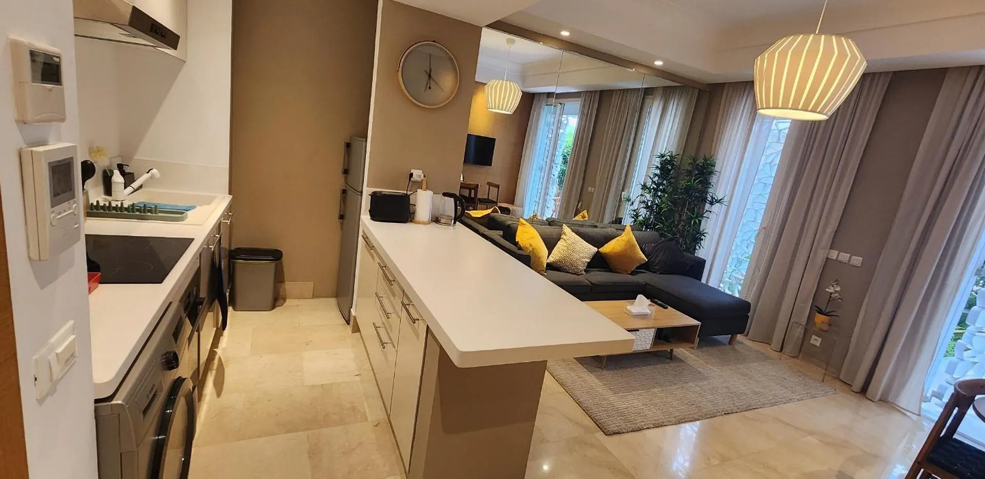 Gardenia Cfc By Ib Signature - Cosy 1Bedroom Apt With Wifi, 24X7 Security, Parking, Self Check-In, Large Terrace, Walk To Cafes And Gym Casablanca 0*,  Morocco